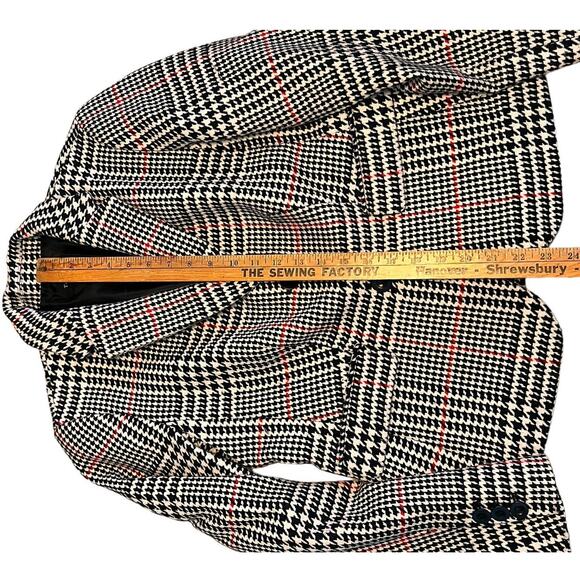 Talbots Wool Blend Houndstooth Plaid Blazer SZ 4 Black White Red Classic Preppy - Picture 5 of 12